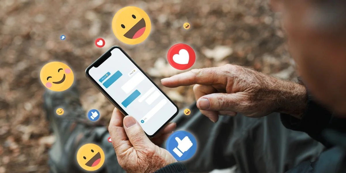 How should businesses respond to Google reviews through WhatsApp?